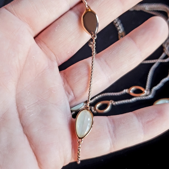 New Kenneth Cole New York Multi-strand Necklace. - Picture 6 of 14